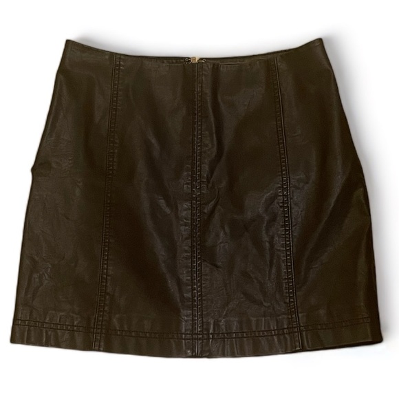 Free People Dresses & Skirts - FREE PEOPLE Vegan‎ Faux Leather Mini Skirt size 10 Date Party Country Concert